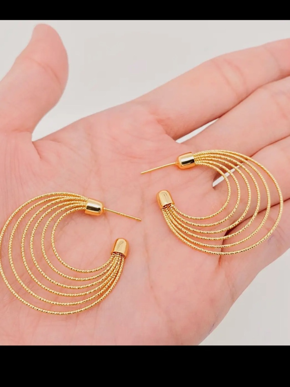 269. Gold plated multi layer metal wire hoop earrings